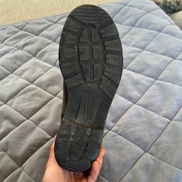 BLUNDSTONE Black Leather Boots Women's Size US 10 AUS 7 EUC Gray Chelsea Boot - Picture 13 of 16